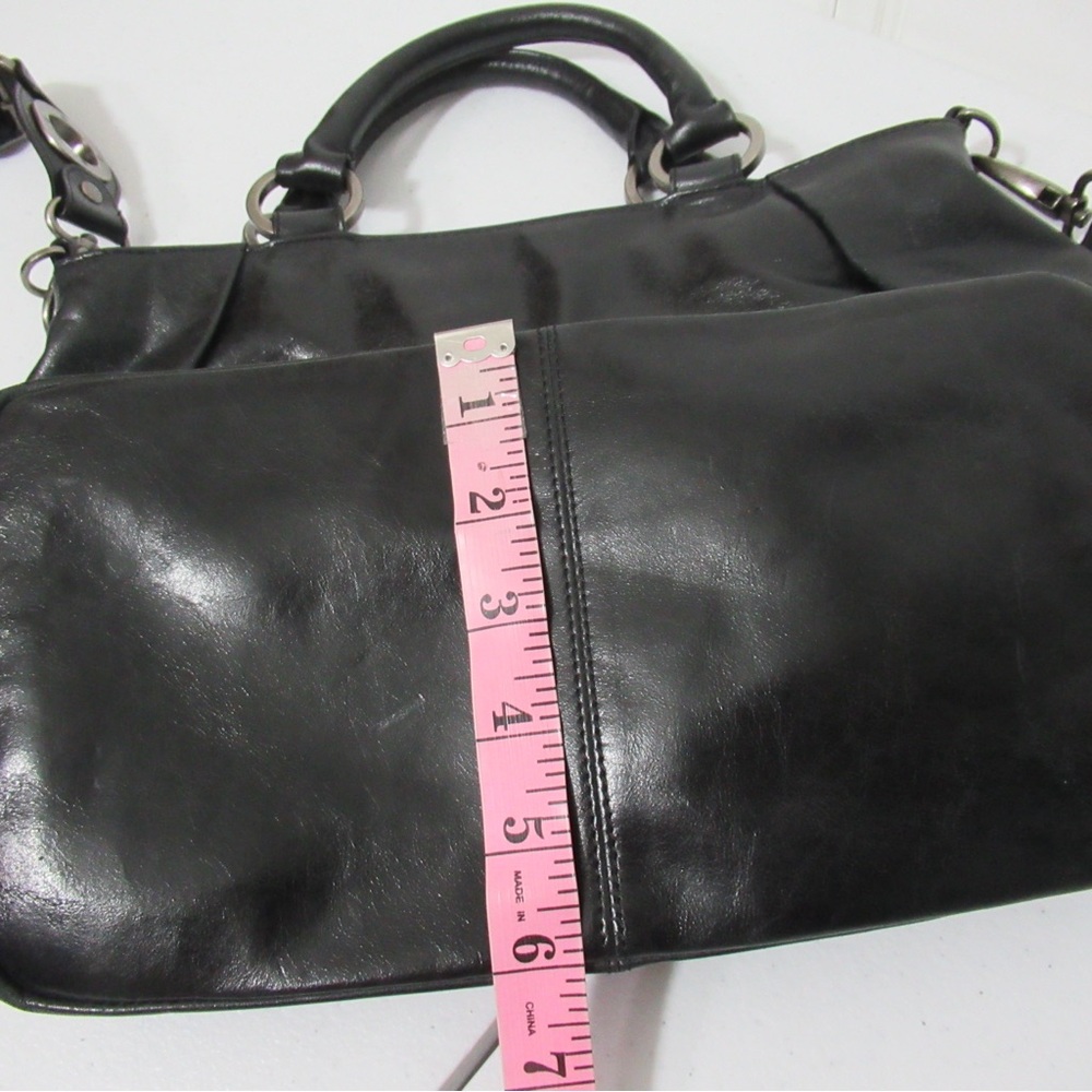 HOBO International Black Leather Large Purse - Picture 14 of 17